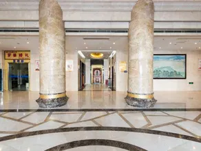 Yuanming Lake Junlan Hotel - Image 4