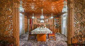Firdous Houseboats at Dal Lake - Image 4