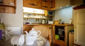 Quavers Rest - quintessential little home & hot tub available ! - Image 4