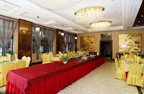 Xinhe Holiday Hotel - Image 2