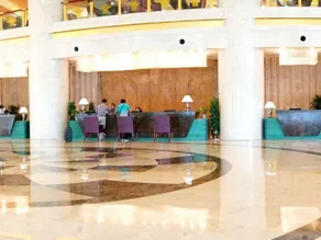 Lianjiang International Hotel - Image 2