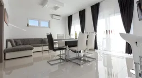 Apartments & Rooms Jure - Image 4