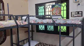 MSVNATIVE HOME Stay Near Airport - Image 2