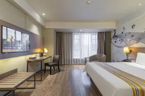 Home Inn Plus Chengdu East Railway Station Chengyu Interchange Metro Station - Image 5