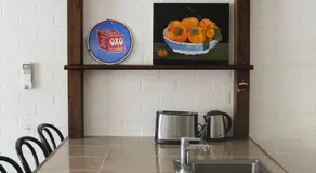 Large Modern 3BR 2 BATH Apt in Central Location for Families, Workers, Groups - Image 5