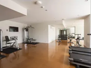 City Spring Apartment - Image 4