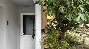 chambre privative au rez de jardin dans villa - Image 4