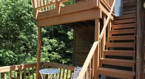 Quaint Stowe Cabin - Image 2