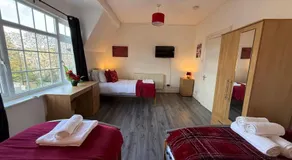St John's House Isleworth London By Smart Corporate Stays - Image 2