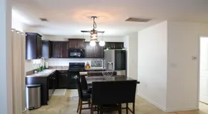 Modern 4 Bedroom Home Near Uptown Charlotte - Image 5
