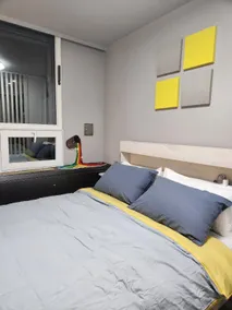 Y House - Image 2