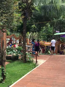Village homestay family garden - Image 2