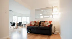 Modern Self Contained Unit Views Parking and WiFi - Image 4