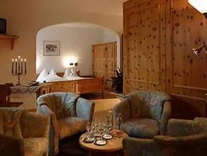 Historic Hotel Crusch Alva - Image 5