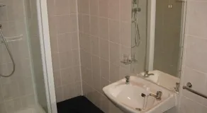 Longfield Guest House - Image 2