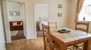 farmhouse braithwaite mews - Image 3