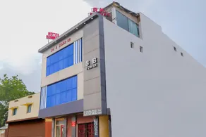 OYO Flagship 81660 Hotel Sunrise - Image 4
