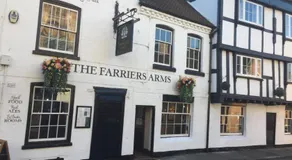 FARRIERS ARMS - Image 4