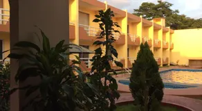 Hotel La Media Luna Inn - Image 4