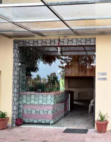 Pops Resort - Image 4