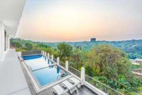 Alaya Stays Midpoint UMA Pet-Friendly Suites - Image 5