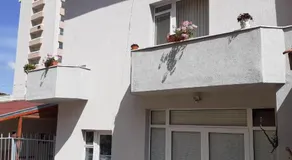 Teo's Guest House - Image 5