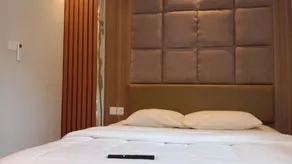 MAHESTU HOTEL - Image 2