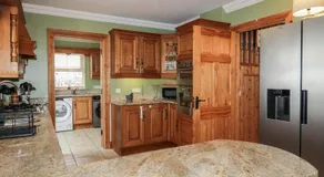 Donagh Cross Town House - Image 5