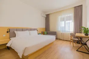 Huayi Collection Hotel (Beijing Xinguozhan Capital Airport) - Image 5