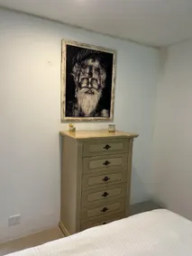 Location Location! Lovely 2 bedroom unit - Image 3