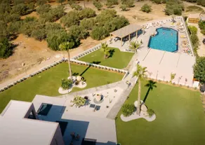 La Rêve Luxury Apartments with Private Jacuzzi - Image 4