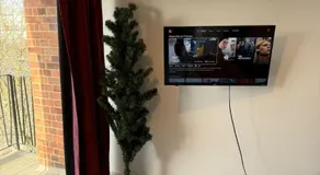 Cozy 3 Bedroom Flat near Essex Uni, WiFi and Free Parking - Image 2