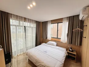 Milady Hotel - Image 2