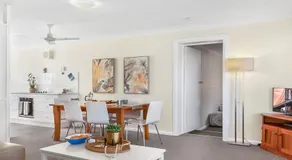 Ocean Blue Apartment Four - Image 2