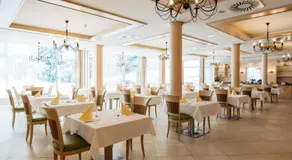 OptimaMed Gesundheitsresort Weissenbach - Image 3