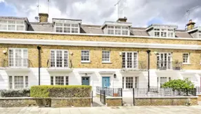 Lux High-End Chelsea Townhouse with Gym & Parking - Image 5