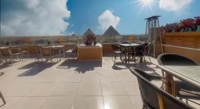 panorama pyramids view inn - Image 3