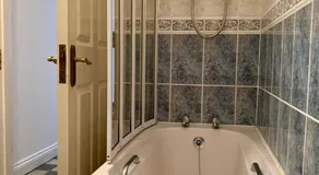 4 Peak Apartment - Sea View - Image 4