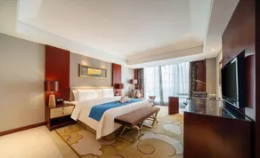 Wuhan Soluxe Hotel - Image 2