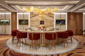 Caesars Palace Hotel & Casino - Image 5