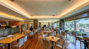 Orfeo Suites Hotel - Image 3