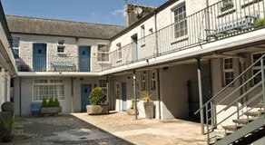 Trinity Apartment 9-Ukc45 - Image 3
