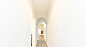 4 Bedroom, 2 bathroom house - Free Parking - Image 3
