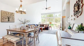 Dog-Friendly Home with Private Hot Tub High-Speed WiFi Shared Pool & Central AC - Image 3