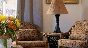 Central Location Cozy Home Villa - Image 4