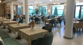 Orient Star Hotel - Image 4