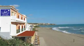 Apartamentos La Dorada - Image 3