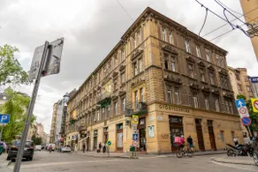 Danube Corner - Glam Downtown Apartments - Image 4