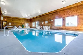 Rodeway Inn Ainsworth - Image 2