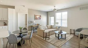 Landing Stunning 1BD Pool Yoga Studio - Image 4